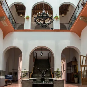 Real De Castilla Colonial Hotel
